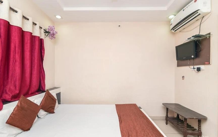 Hotel Rameshwaram Ujaim Exterior foto